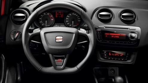 Seat belooft met de Ibiza een compacte, sportieve hatch in het gamma te hebben. Deze claim wordt binnenkort volledig waargemaakt met de Ibiza Cupra, FR en Bocanegra. Dit gepeperde trio beschikt over e