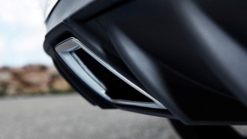 FR, Cupra, Bocanegra, we raken een beetje in de war van al die nieuwe versies van de Seat Ibiza. In een regenachtig Barcelona maakten we de eerste meters met deze snelle Ibizas, voorzien van de 1.4 T