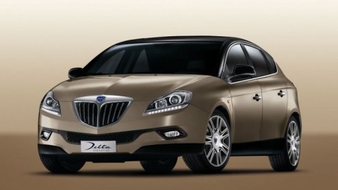 In Genve toonde Lancia al de extra luxueuze versie van de Delta, onder de naam Executive. Nu heeft deze Italiaan met rijkelijke verwennerij een prijs: 39.245 euro voor de 1.8 Di Turbojet benzine. D