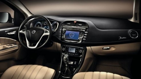 In Genve toonde Lancia al de extra luxueuze versie van de Delta, onder de naam Executive. Nu heeft deze Italiaan met rijkelijke verwennerij een prijs: 39.245 euro voor de 1.8 Di Turbojet benzine. D