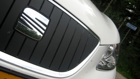 Is zuinig rijden nog een beetje leuk? Seat belooft met de Ibiza Ecomotive een plezierig rijdende vierzitter met een verbruik waar je u tegen zegt: 1 op 27. Maakt de eco-Spanjaard met spaarzame 1.4 TDI