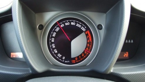 Een hoge(re) zit, een stoer uiterlijk en een bescheiden motor. Dat zijn in een notendop de ingredinten van de Toyota Urban Cruiser. Feitelijk een schot in de roos voor de overgrote meerderheid van on
