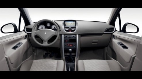 De al eerder aangekondigde extra zuinige Peugeot 207 gaat als -hoe kan het ook anders- Economique door het leven. Op basis van het vernieuwde succesnummer met 1.6 HDi dieselmotor is het de Fransen gel