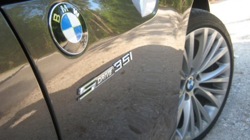 De nieuwe BMW Z4 is n brok verwennerij voor de sportieve levensgenieter. Leuk tijdverdrijf voor naast bijvoorbeeld een 5-serie Touring, maar nu ook praktischer ingesteld om eens alln op de oprit t