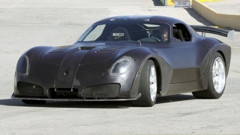 Al eens gehoord van Devon? Dit Amerikaanse sportwagenmerk heeft de Devon GTX in ontwikkeling die de status supercar niet zou misstaan. Hij werd voor de allereerste keer gesignaleerd, nota bene op het 