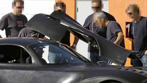 Al eens gehoord van Devon? Dit Amerikaanse sportwagenmerk heeft de Devon GTX in ontwikkeling die de status supercar niet zou misstaan. Hij werd voor de allereerste keer gesignaleerd, nota bene op het 