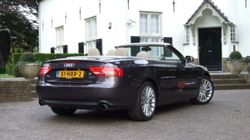 Herinner je je die elegante Audi A4 Cabriolet nog? Ja, natuurlijk! Mooi h? Helaas, dat model is niet meer. Audi heeft het roer om gegooid. Van de sedan wordt geen dakloze variant meer gebouwd. Wil je