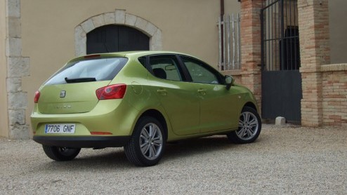 We schreven het ruim een jaar geleden tijdens onze eerste kennismaking met de nieuwe Seat Ibiza: mooie auto, die een duidelijke kwaliteitsslag heeft gemaakt, maar de luidruchtige 1.9 pompverstuiver T