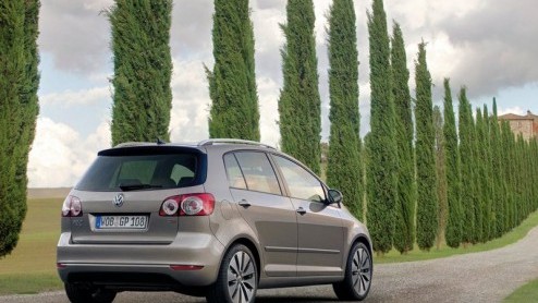 De vernieuwde Golf Plus BlueMotion is inmiddels te bestellen en dat betekent ook dat de modelrange met 20% bijtelling weer is uitgebreid. Onder de kap ligt nu de nieuwe 1.6 TDI dieselmotor, die spaarz