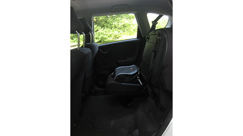 Met de Honda Jazz is toch iets speciaals aan de hand. Het is geen nummer 1 hit in de verkooplijst, maar kan wel rekenen op een uitermate tevreden koperspubliek. Dan moet de Japanner wel over verborgen
