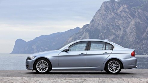 Over een leuke korting gesproken. BMW heeft diverse nieuwe modellen met 15% afgeprijsd. Reden is dat deze voor verkoop hagelschade hebben opgelopen. Na volledige herstel gaan deze 1, 3-,5, X3 en X5-