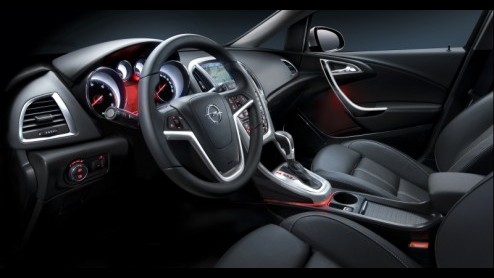 Voor Opel staat de IAA Frankfurt in het teken van de nieuwe Astra. Beelden en de eerste details zijn al bekend gemaakt; vandaag is het motorpalet aan de beurt. De Duitsers pakken uit met krachtige en