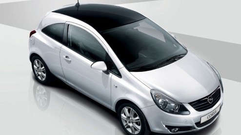 Opel heeft een bijzondere uitvoering van de Corsa bedacht, namelijk de Corsa White Edition. Zoals de naam doet vermoeden is de carrosserie hagelwit gelakt. Diverse elementen zijn echter diepzwart van