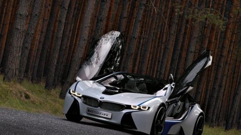 Leuk zon teaser van de BMW Vision EfficientDynamics Concept, maar we zien liever echte beelden. Nu deze beschikbaar zijn voorafgaand aan de IAA weten we dat de Duitsers op de zeer sportieve toer gaan