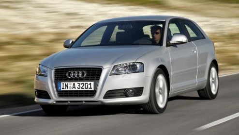 Klein maar fijn nieuws bij Audi. De A3 met nieuwe 1.6 TDI dieselmotor is voortaan ook te koppelen aan de snel schakelende S tronic transmissie met dubbele koppeling. Deze uitvoering is net als de hand