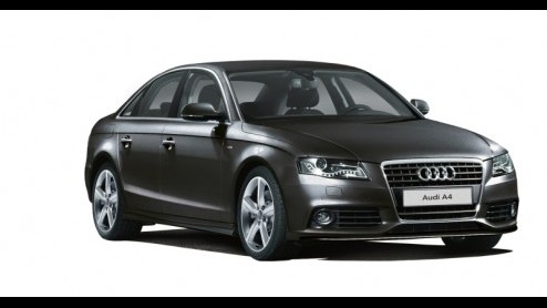 Je kunt je Audi A4 natuurlijk sportief opleuken met het S line pakket. Maar, voor de liefhebbers heeft Audi nu de S edition-uitvoering. Vijfhonderd exemplaren zijn speciaal extra sportief uitgedoste l