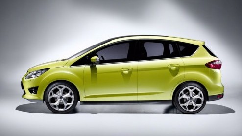 Dit zijn de eerste beelden van de nieuwe Ford C-MAX, die deze maand wordt gepresenteerd op de IAA Frankfurt. Getekend volgens de kinetic designtaal en voorzien van nieuwe motoren lost de nieuwe C-MAX 