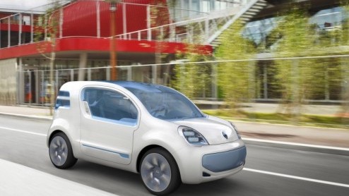 Renault gaat op de IAA in de aanval met elektrische autos. Vanaf 2011 zet het merk de eerste modellen op de markt. Vandaag zijn in Frankfurt vier elektrische conceptcars uit de doeken gegaan, als voo