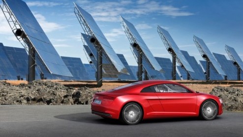Audi presenteert op de IAA in Frankfurt de e-tron, een compacte volledig elektrisch aangedreven supersportwagen. Elk wiel wordt aangedreven door een eigen elektromotor, wat de e-tron tot een onvervals
