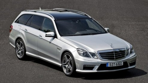 In de markt voor een Mercedes-Benz E 63 AMG, maar toch wat gebrek aan ruimte? Deze sportieve geweldenaar met 525 pk komt ook als Estate naar ons land. Het zogenaamde T-model is inmiddels op de IAA Fra