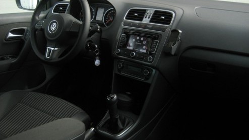 Kleine jongetjes worden groot. En dat geldt ook voor de Polo, vindt Volkswagen. De vijfde generatie kruipt in alle opzichten naar grotere broer Golf toe en is tegelijkertijd van harte welkom in een ti