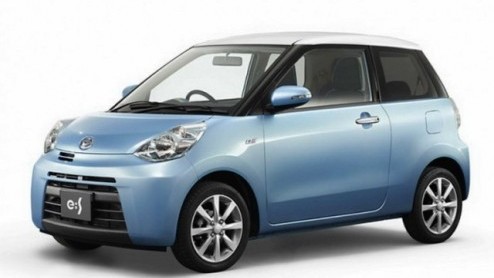 Daihatsu steekt op de Tokyo Motor Show van wal met een zeer zuinig en compact studiemodel. Het is de tweedeurs E:S, die naar eigen zeggen slechts 1 op 30 verbruikt.