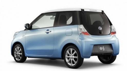 Daihatsu steekt op de Tokyo Motor Show van wal met een zeer zuinig en compact studiemodel. Het is de tweedeurs E:S, die naar eigen zeggen slechts 1 op 30 verbruikt.