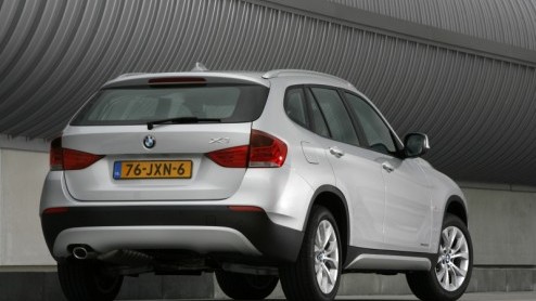 BMW komt de laatste tijd verrassend uit de hoek met nieuwe modellen. Met de excentrieke X6 nog altijd scherp op ons netvlies, en het recente startschot van de upper-class 5-GT laat het merk zien er ge