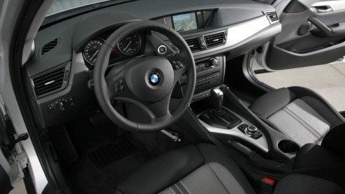 BMW komt de laatste tijd verrassend uit de hoek met nieuwe modellen. Met de excentrieke X6 nog altijd scherp op ons netvlies, en het recente startschot van de upper-class 5-GT laat het merk zien er ge