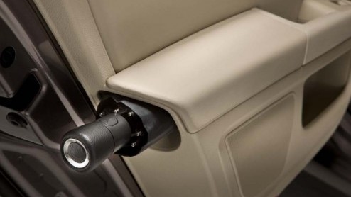 De Skoda Superb is een graag geziene gast in taxikringen. De bewegingsvrijheid in het binnenste en de bagagecapaciteit zijn fenomenaal. De ruimte op de achterbank doet niet onder voor een verlengde BM