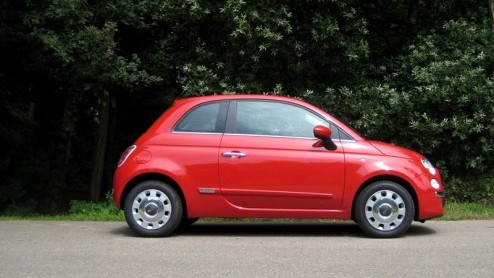 Stilstand is achteruitgang. Of toch niet? De Fiat 500 1.2 met Dualogic en Start&Stop boekt verbruikswinst bij elke stop, zonder er zelf iets voor te doen. Naast een lagere brandstofrekening levert dez