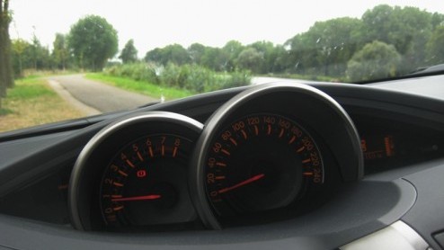 Zoek je bij Toyota een ruime gezinsauto, dan ben je aangewezen op de Avensis Wagon of de MPV Verso. De Verso werd in zijn vroege jaren aangeduid als Corolla Verso, maar omdat de Japanners de Yaris Ver