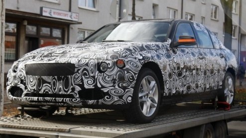 De BMW 3-serie mag dan wel recent een facelift achter de rug hebben, dat betekent niet dat BMW de populaire middenklasser heeft laten rusten. Inmiddels duiken de eerste prototypes van de nieuwe genera