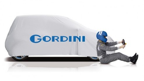 Gordini. Dat is het codewoord dat sportievelingen bij Renault moeten onthouden. Het merk blaast de modellijn een nieuw leven in en presenteert nog deze maand de eerste variant Twingo Gordini RS. Daarn