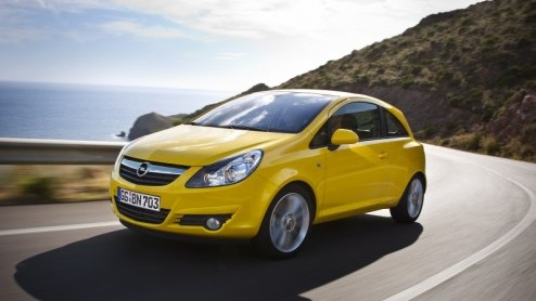 Opel kondigt een algemeen opgewaardeerd motorpalet aan voor de Corsa, naast de introductie van de bijgewerkte ecoFLEX-variant. Vanaf 2010 winnen een aantal benzine- en dieselmotoren aan kracht en dale