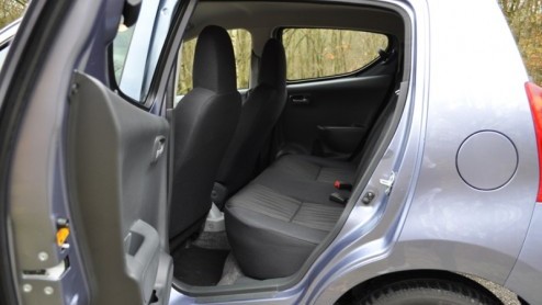 Leuk h, al die dikke autos rijden?! Een veelgehoorde reactie van vrienden en kennissen, die uiteraard ook allemaal een rondje mee willen rijden als er een snelle (en liefst dure) auto op de stoep st