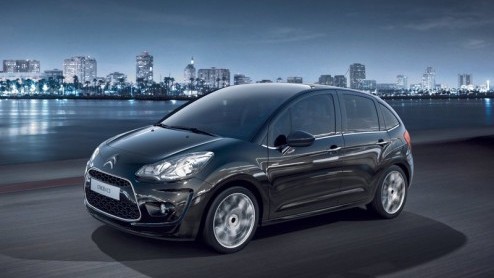 De nieuwe Citron C3 is bijna klaar voor de start. Voordat de Fransoos in maart bij de dealers staat, maakt de importeur alvast de prijzen bekend; die beginnen bij 12.990 euro. Dieselen kan vanaf 18.4