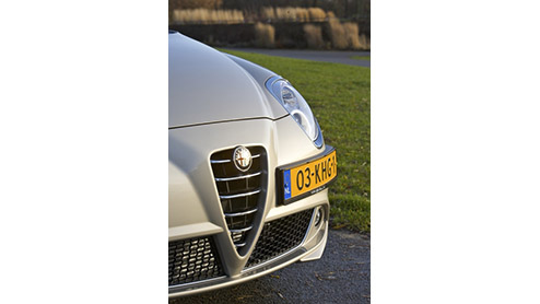 MultiAir is het toverwoord bij de Fiat-groep om meer pks uit motoren te persen en daar tegelijkertijd een lager verbruik tegenover te stellen. In de Alfa MiTo geven we twee nieuwe motoren met deze sl