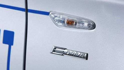 Met de introductie van de Mini E heeft BMW feitelijk alle techniek in huis ook eigen modellen van een elektrische aandrijflijn te voorzien. Daarom presenteert het concern nu de BMW Concept ActiveE, ee