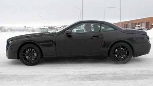 SLR, SLS, SLK en SL; als het om sportieve roadsters gaat weet Mercedes-Benz wel van wanten. De Duitsers hebben ondertussen hun zinnen gezet op een nieuwe generatie SL, bedoeld voor 2012. Het resultaat