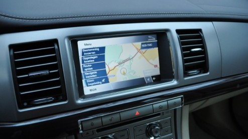 Sinds het aantreden van Ian Cullum, het opperhoofd van de Jaguar designafdeling, worden de modellen op zijn zachtst gezegd anders vormgegeven. De doorgaans op leeftijd verkerende Jaguar-bestuurder m