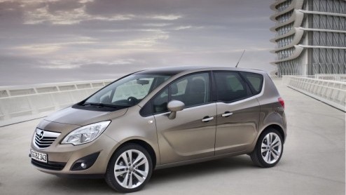 Eind goed al goed. Met een lichte vertraging en na vele spionagebeelden presenteert Opel nu de nieuwe Meriva digitaal in vol ornaat. In maart zal de ruimteauto zijn flexibiliteit en frisse looks tonen