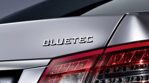 Hybridetechniek is voor Mercedes-Benz niet nieuw meer. Het merk heeft dat vorig jaar met de innovatieve aandrijflijn in de S 400 HYBRID kunnen laten zien. Dit jaar gaan de Duitsers echter twee stappen