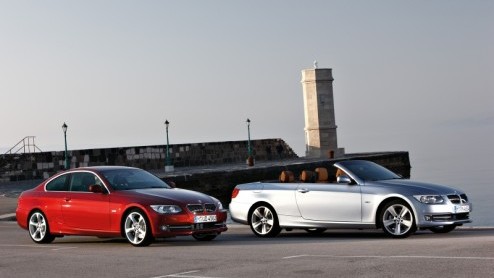 In het voorjaar is het dan zo ver. Naast de komst van de compleet nieuwe 5-serie presenteert BMW de gefacelifte versies van de 3-serie Coupe en Cabriolet. De tweedeursvarianten volgen ruim nadat de 3-