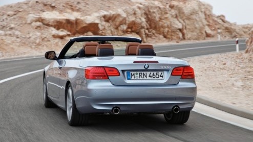 In het voorjaar is het dan zo ver. Naast de komst van de compleet nieuwe 5-serie presenteert BMW de gefacelifte versies van de 3-serie Coupe en Cabriolet. De tweedeursvarianten volgen ruim nadat de 3-