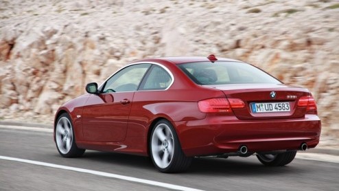 In het voorjaar is het dan zo ver. Naast de komst van de compleet nieuwe 5-serie presenteert BMW de gefacelifte versies van de 3-serie Coupe en Cabriolet. De tweedeursvarianten volgen ruim nadat de 3-