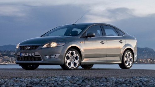 Ford laat ons dit jaar kennismaken met een facelift voor de Mondeo. Uit eerdere spionagebeelden blijkt dat de cosmetische wijzigingen - net als bij de S-MAX - subtiel van aard blijven. Onderhuids vera