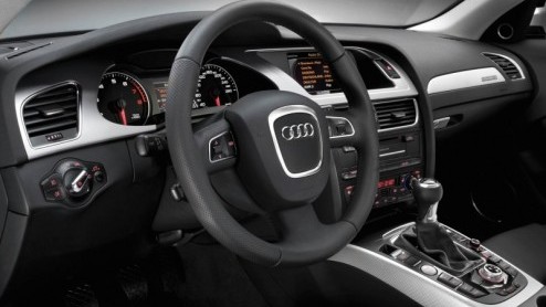 Audi heeft nieuwe Business Editions bedacht. Het merk trapt het begin van het jaar verder af met zakelijk ingestelde versies van de A4 en A4 Allroad. De Allroad Pro Line Business heeft extra uitrustin
