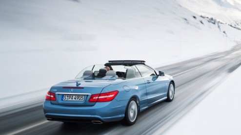 Leuk, die vanafprijs van de nieuwe Mercedes-Benz E-Klasse Cabriolet. Maar wat nou als we iets anders willen dan een 200 CGI? Gelukkig is de importeur en inmiddels uit en zijn alle prijzen bekend gemaa
