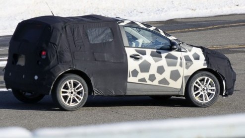 Chevrolet heeft onlangs de Aveo RS gepresenteerd, die in een sportieve outfit als opwarmertje geldt voor de productieversie voor 2011. Het is dan ook niet heel vreemd dat de nieuwe Aveo inmiddels inte